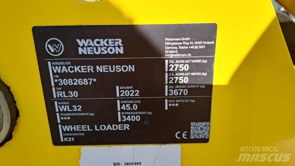 Wacker Neuson WL32 Kolesni nakladalci