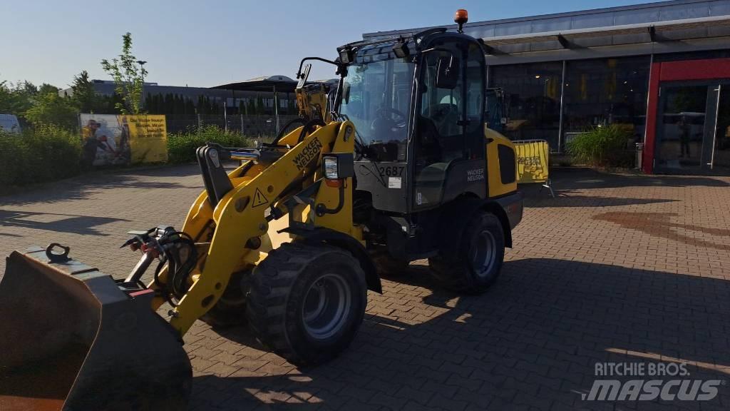 Wacker Neuson WL32 Kolesni nakladalci