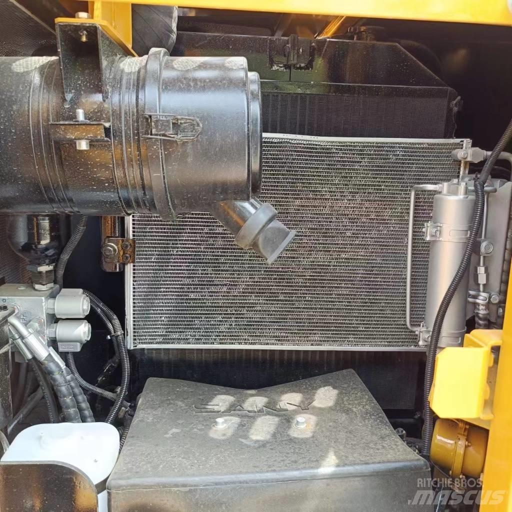 Sany SY 75 Bagri goseničarji