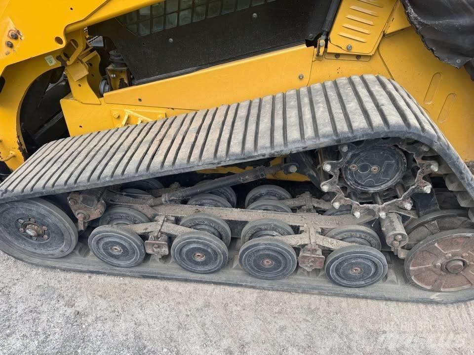 CAT 297 D XPS Skid steer mini nakladalci