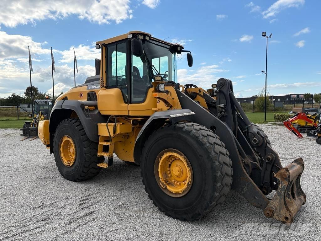 Volvo L 120 H Kolesni nakladalci