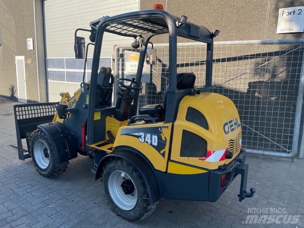 Gehl AL340 Mini nakladalci