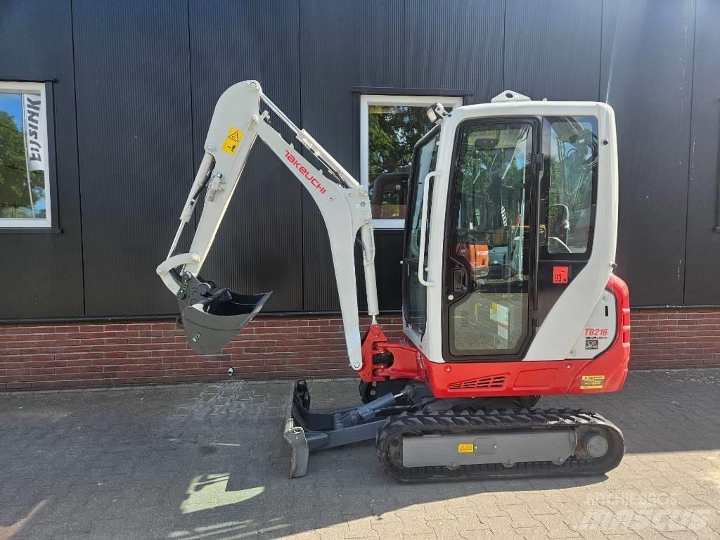 Takeuchi TB 216 Mini bagri <7t