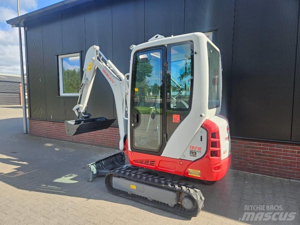 Takeuchi TB 216 Mini bagri <7t