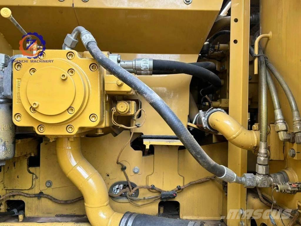 CAT 320 GC Bagri goseničarji