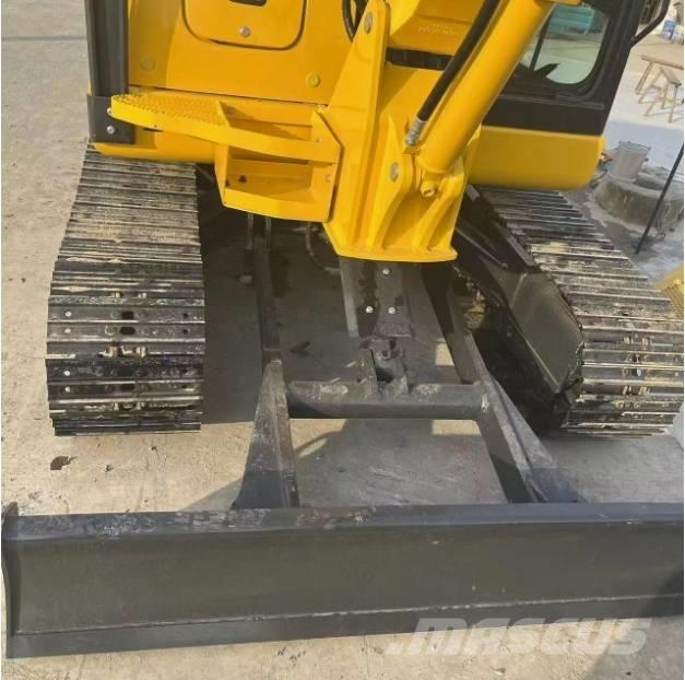 Komatsu PC56-7 Mini bagri <7t