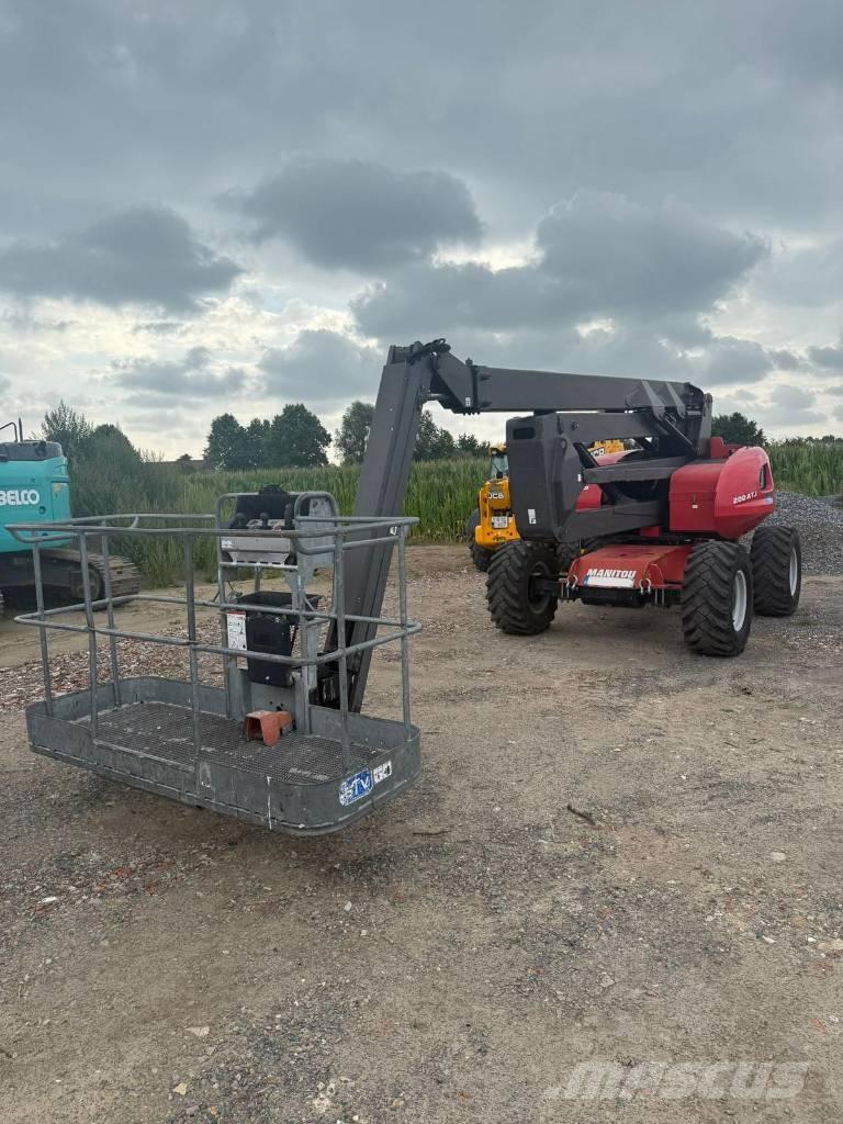 Manitou ATJ 200 Zglobne dvižne ploščadi