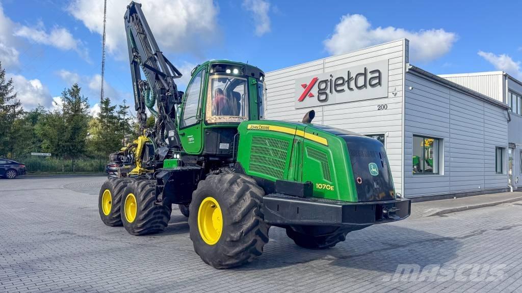 John Deere 1070 E Harvesterji