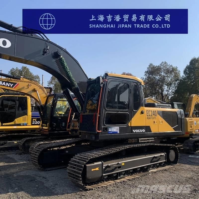 Volvo EC 240 Bagri goseničarji