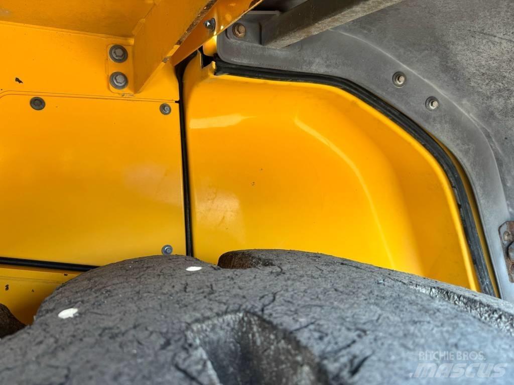 Volvo L 120 H Kolesni nakladalci