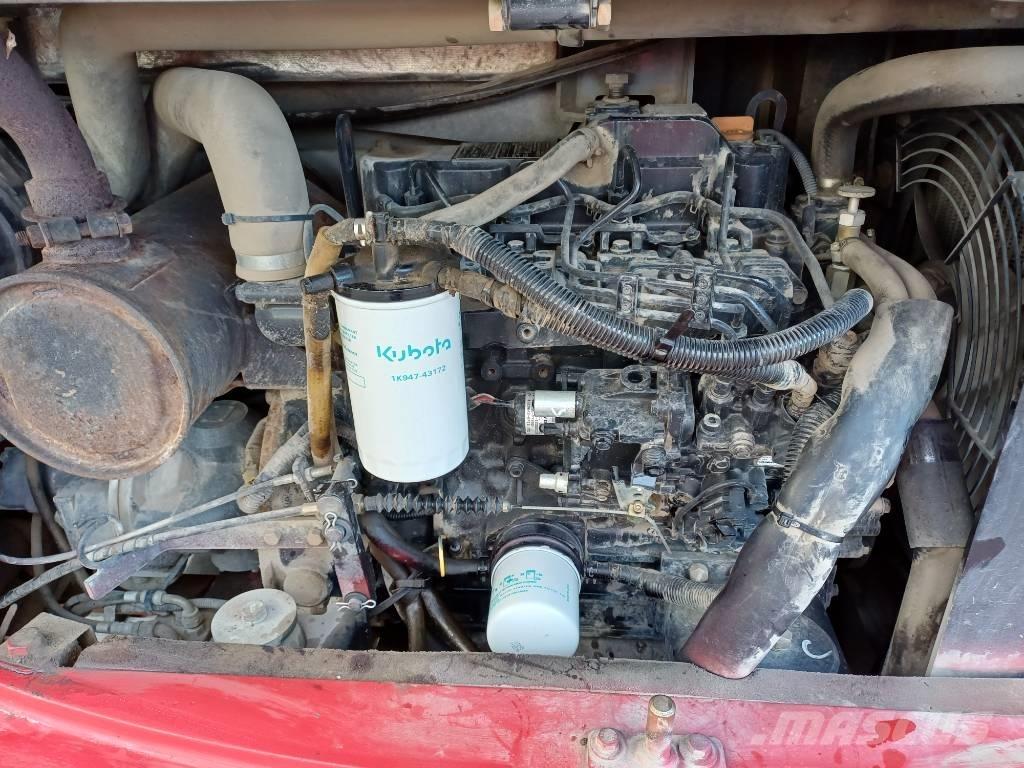 Takeuchi TB 250 Mini bagri <7t