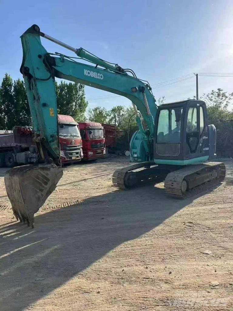Kobelco SK135 Bagri goseničarji