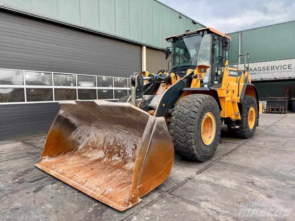 Hyundai HL960A Kolesni nakladalci