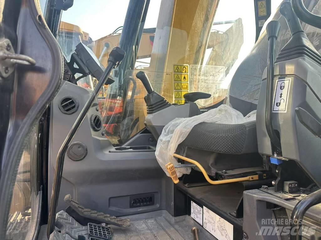 CAT 307.5 Mini bagri <7t