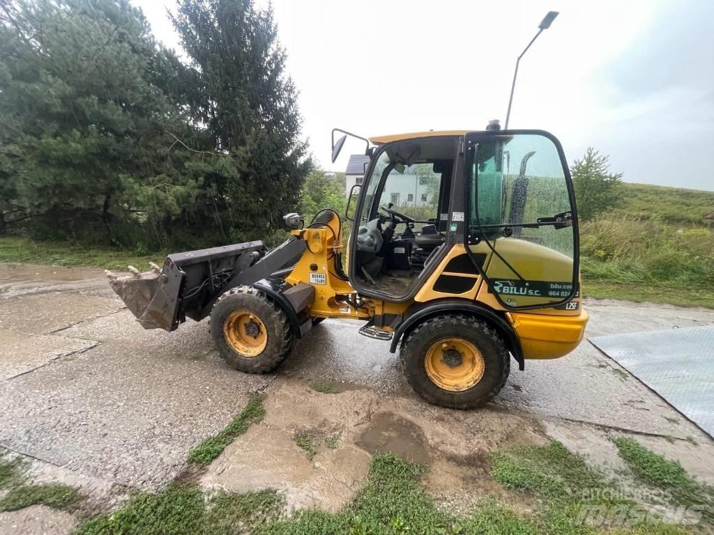 Volvo L 25 Kolesni nakladalci