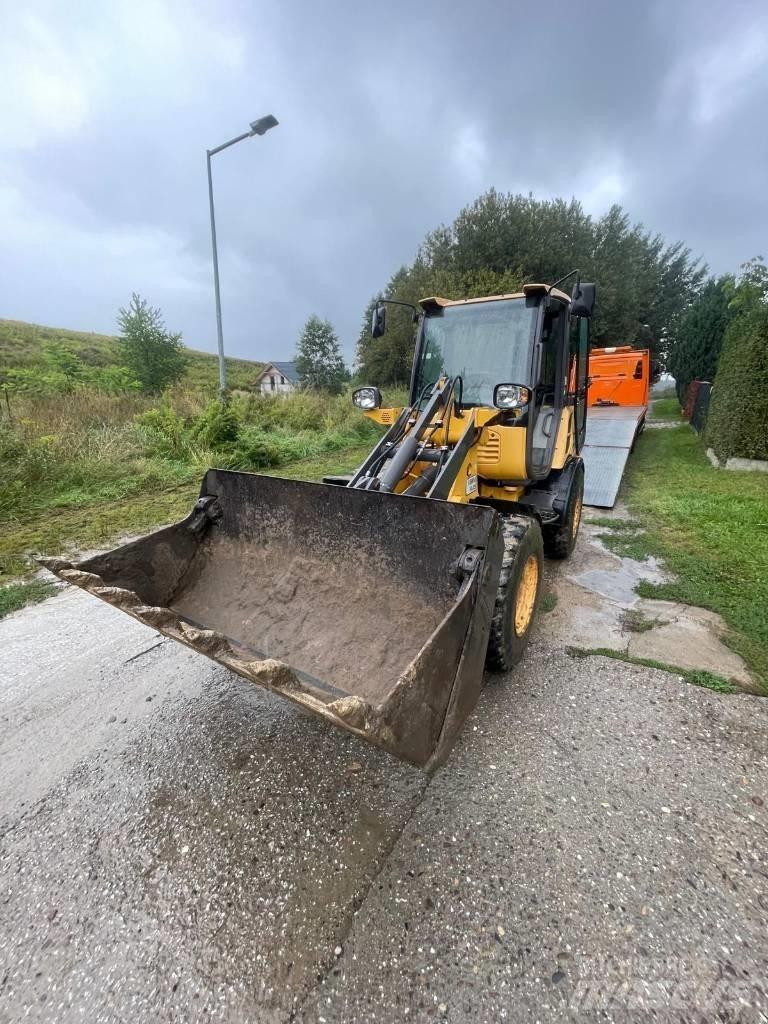Volvo L 25 Kolesni nakladalci