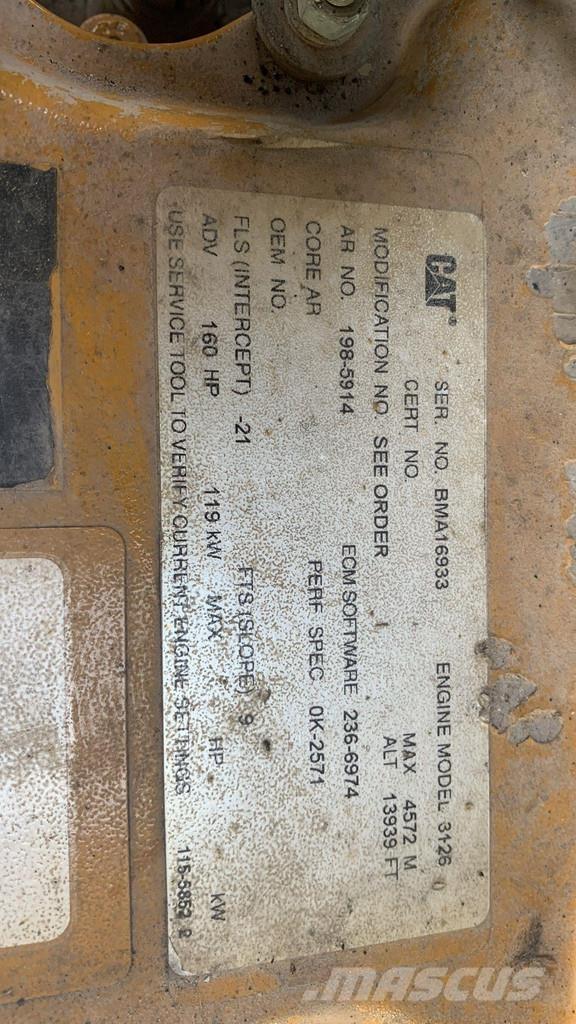 CAT 938G II NVT Kolesni nakladalci