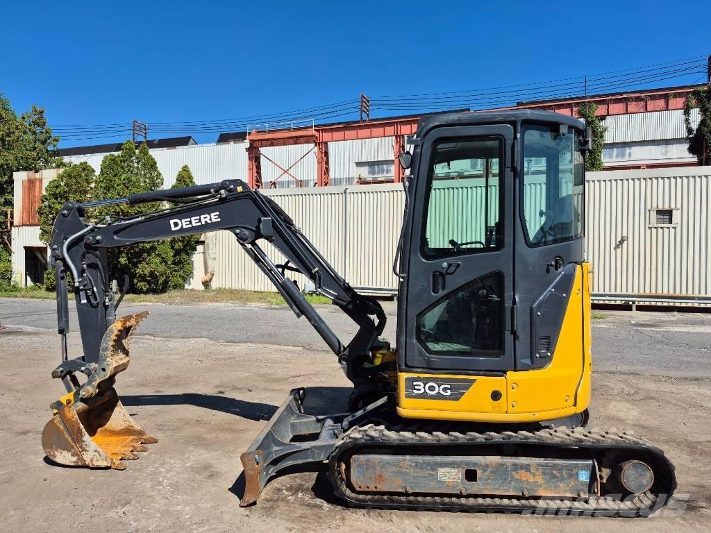 John Deere 30G Mini bagri <7t