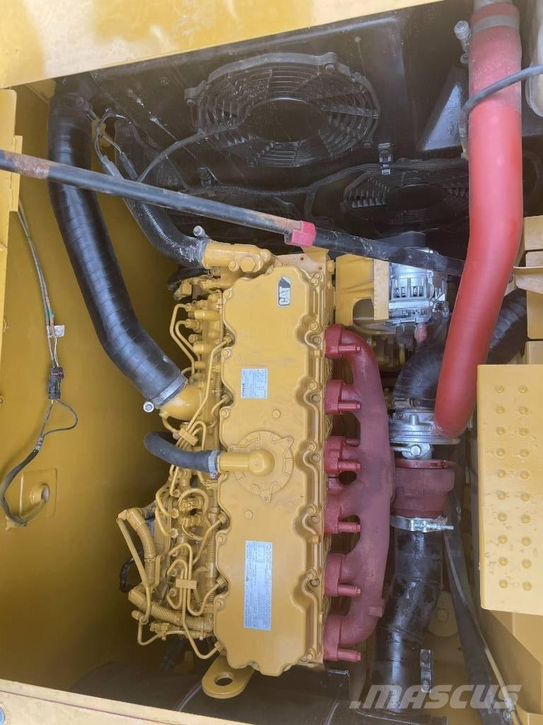 CAT CAT323 Midi bagri 7t – 12t