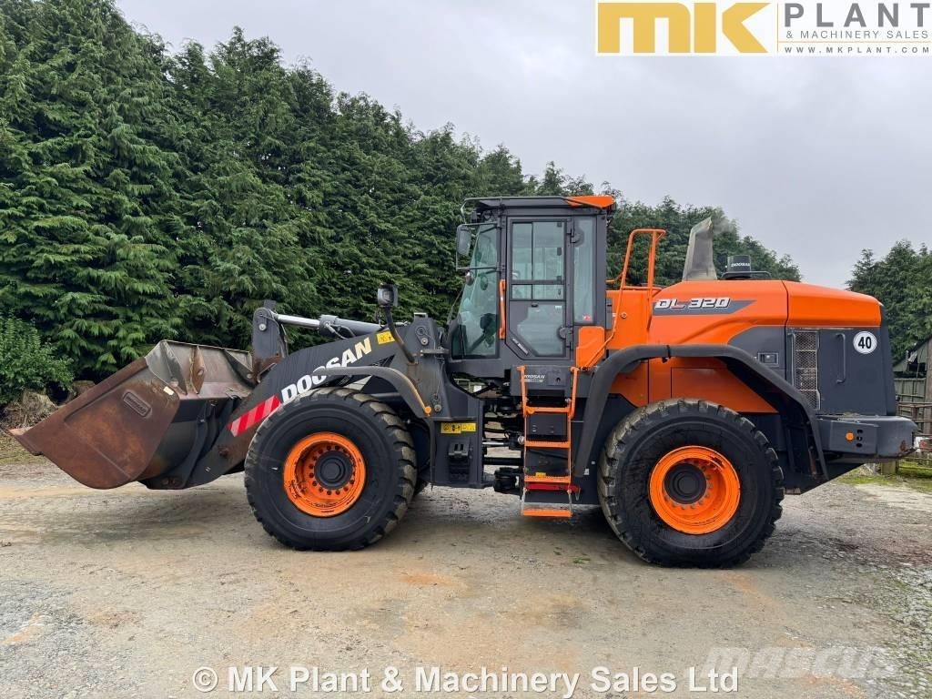 Doosan DL 320-7 Kolesni nakladalci