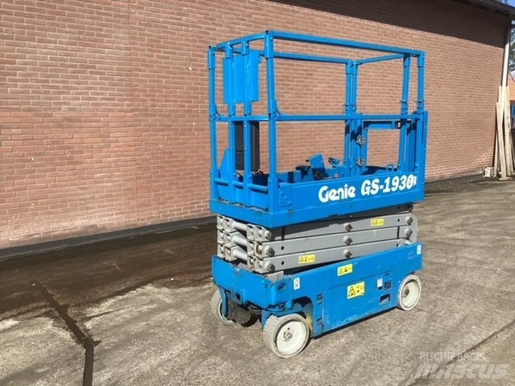 Genie GS1930 Škarjaste dvižne ploščadi