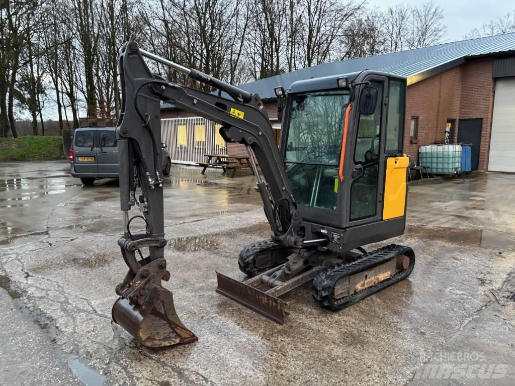 Volvo EC 20 E Mini bagri <7t