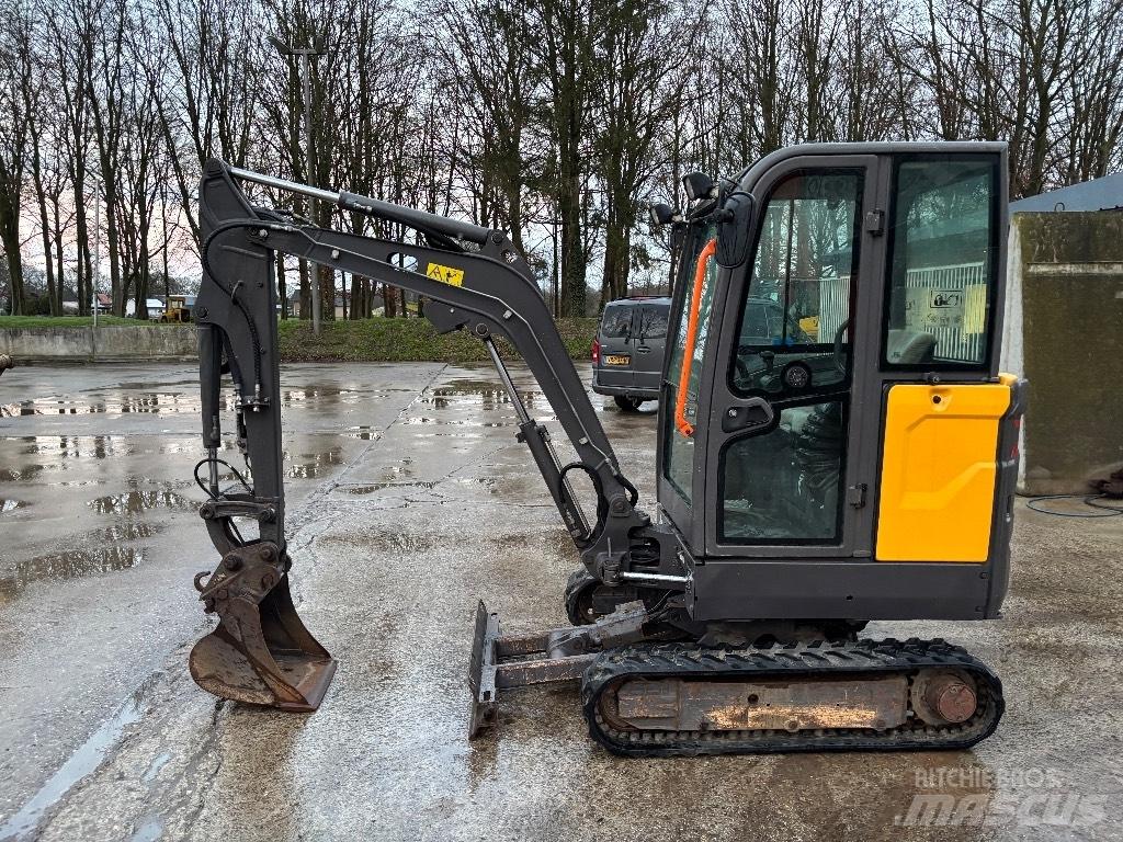 Volvo EC 20 E Mini bagri <7t