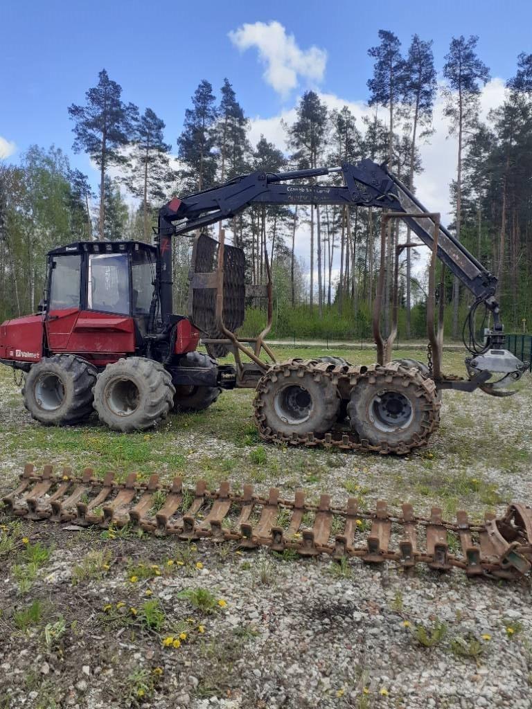 Valmet 820 Forwarderji