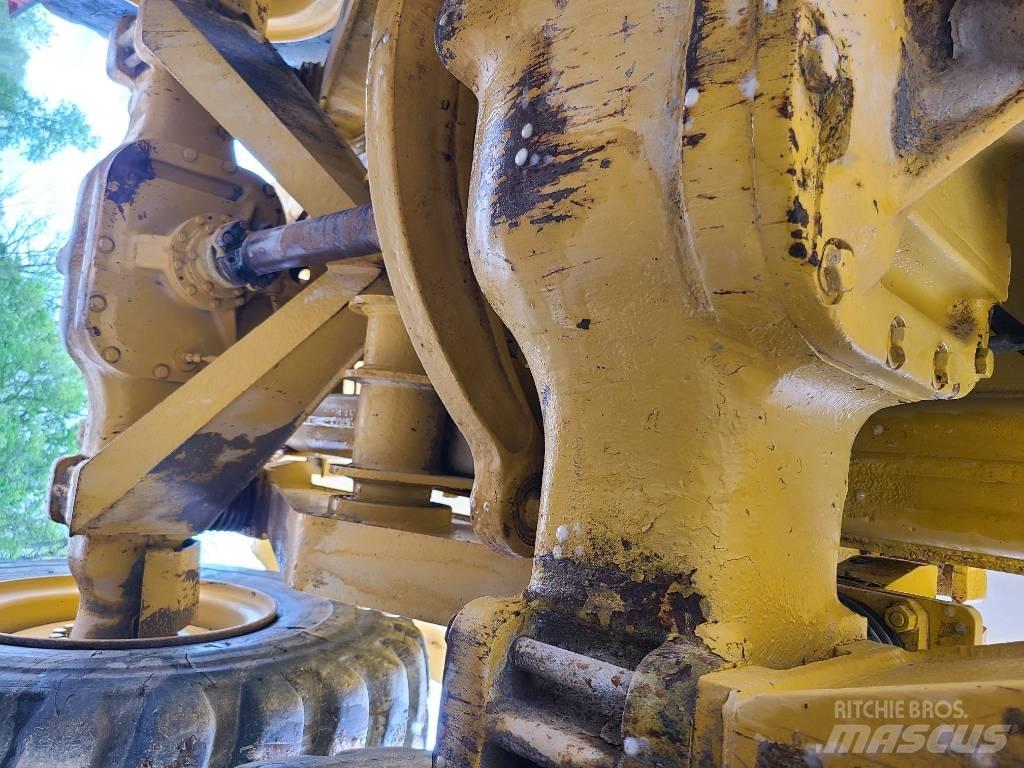 CAT 725 Zglobni demperji