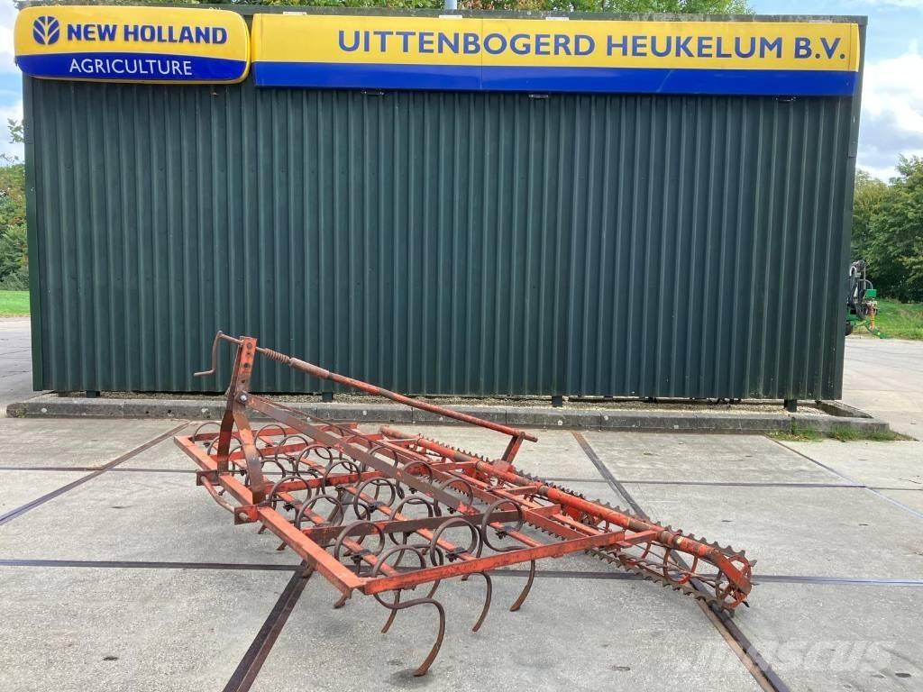 Kongskilde triltand Kultivatorji