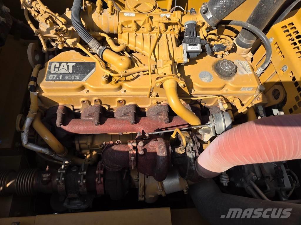 CAT 330FL Bagri goseničarji