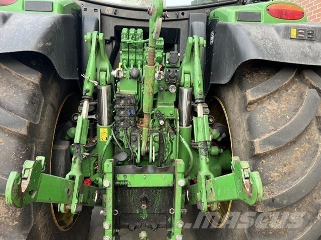 John Deere 6R 215 Traktorji