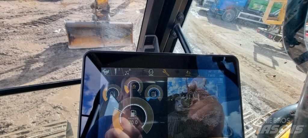JCB 220X LC Bagri goseničarji