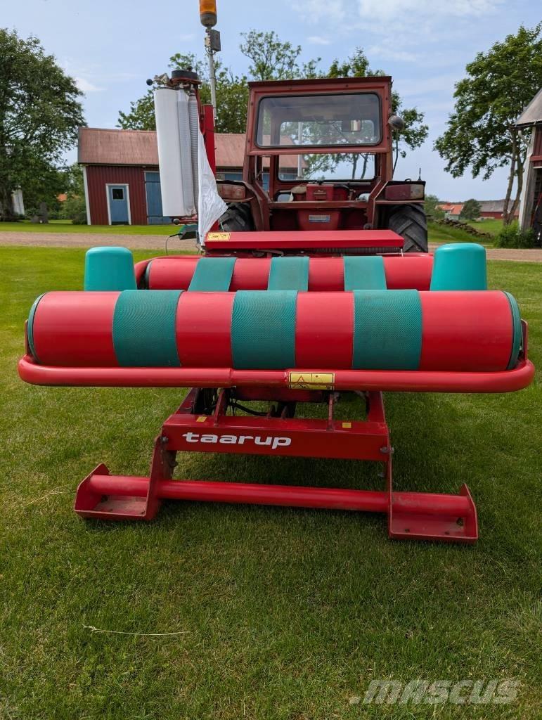 Kverneland 7120 Stroji za zavijanje