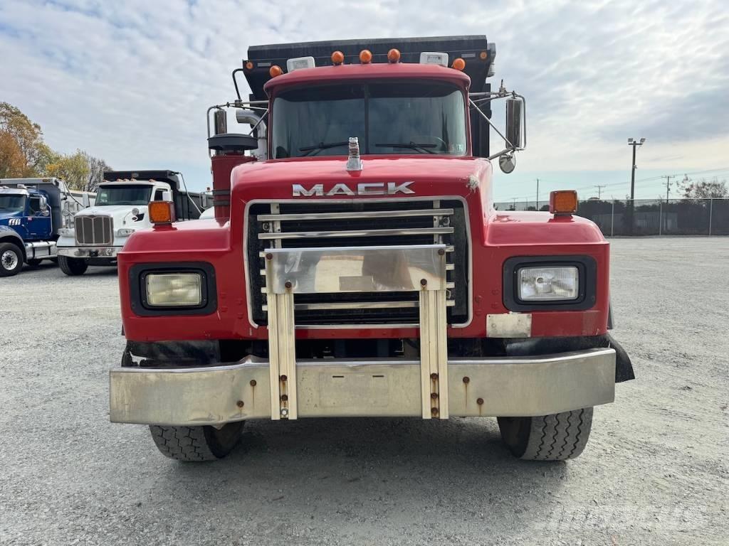 Mack RD 688 S Kiper tovornjaki