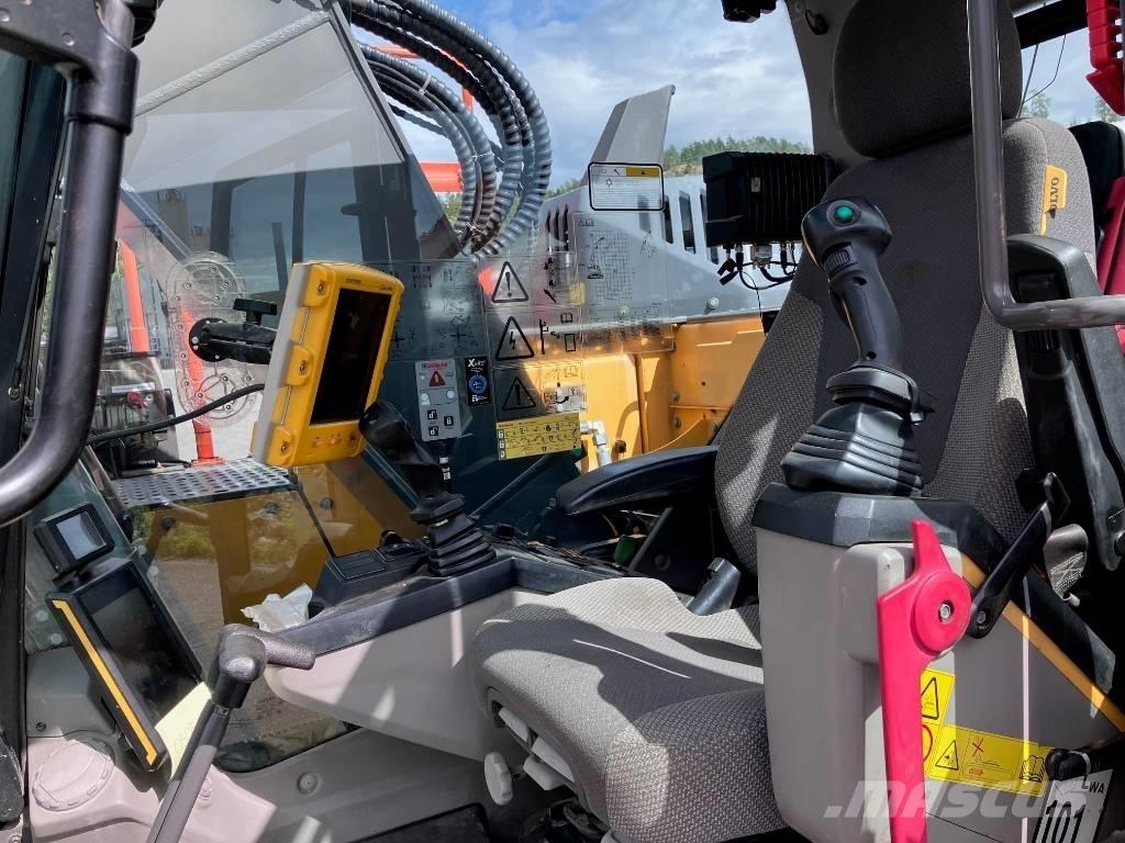 Volvo ECR 235 E Bagri goseničarji