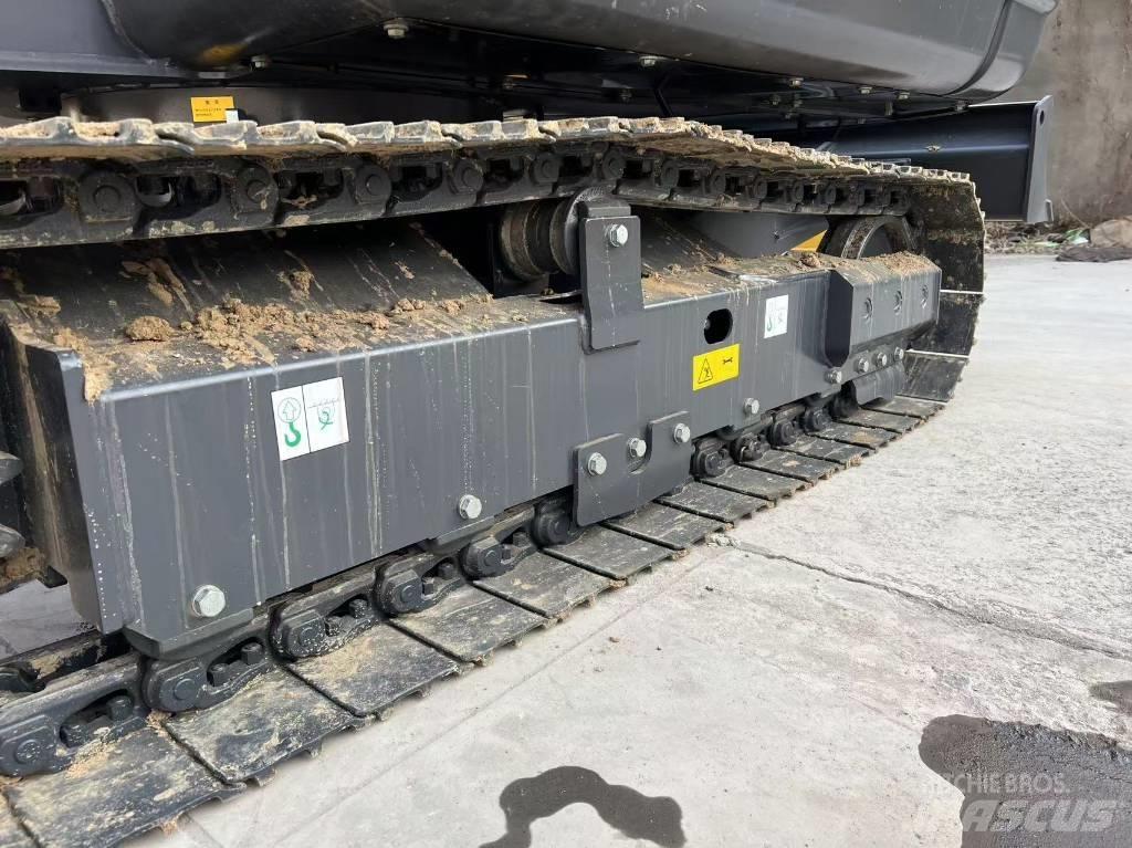 Develon DX 60 E-10 N Mini bagri <7t