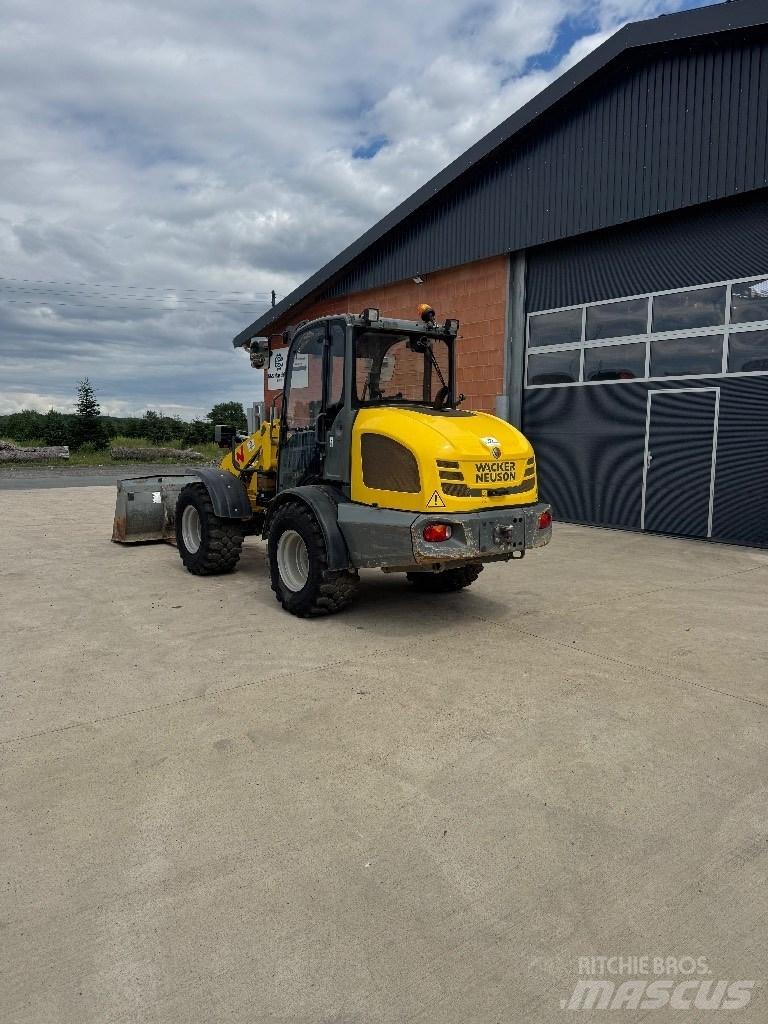 Wacker Neuson WL 44 Kolesni nakladalci