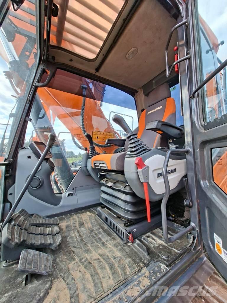 Doosan DX255LC-5 Bagri goseničarji