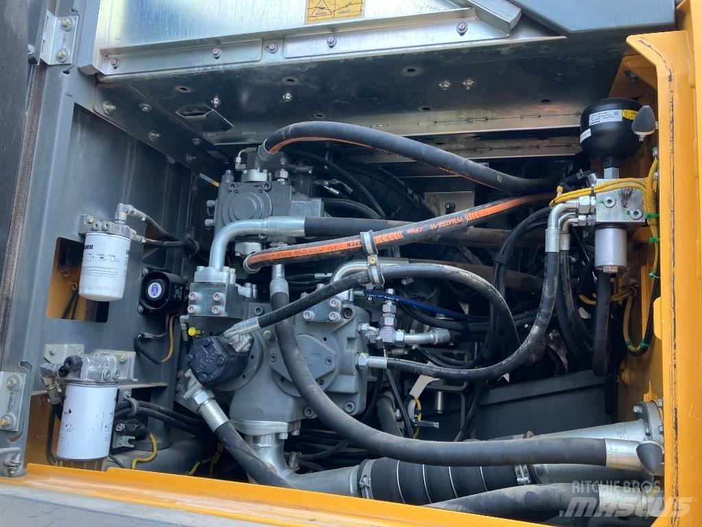 Liebherr R 945 Bagri goseničarji
