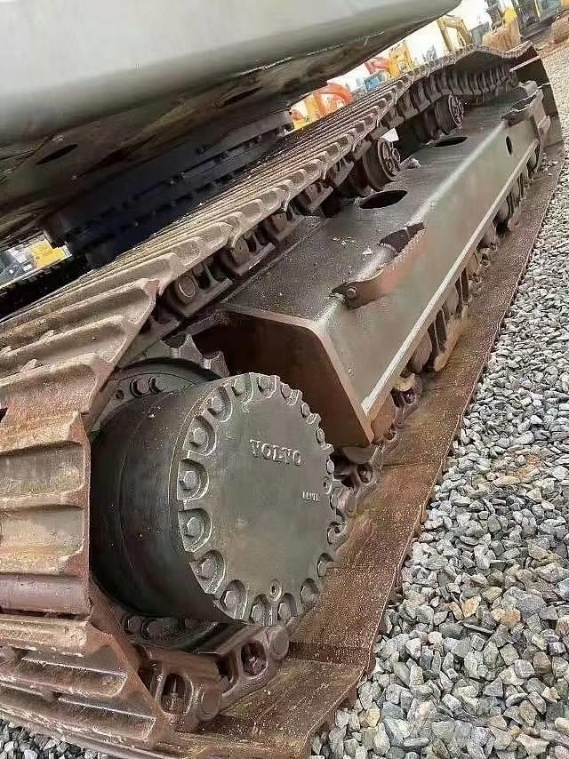 Volvo EC 360 Bagri goseničarji