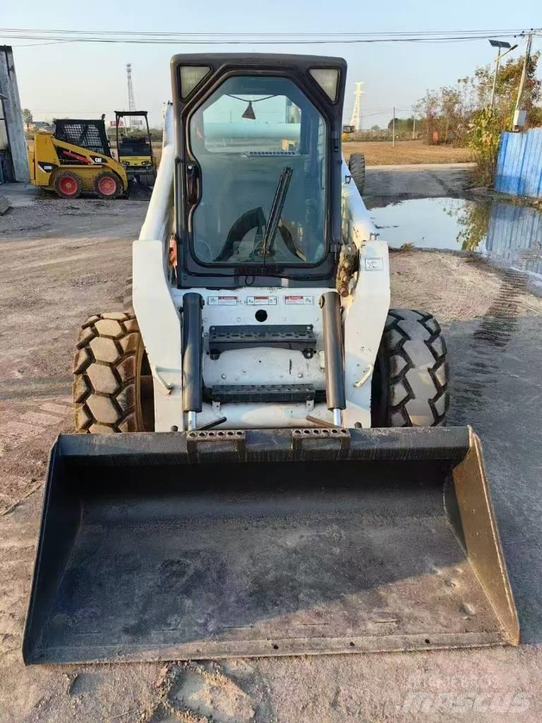 Bobcat S 300 Skid steer mini nakladalci