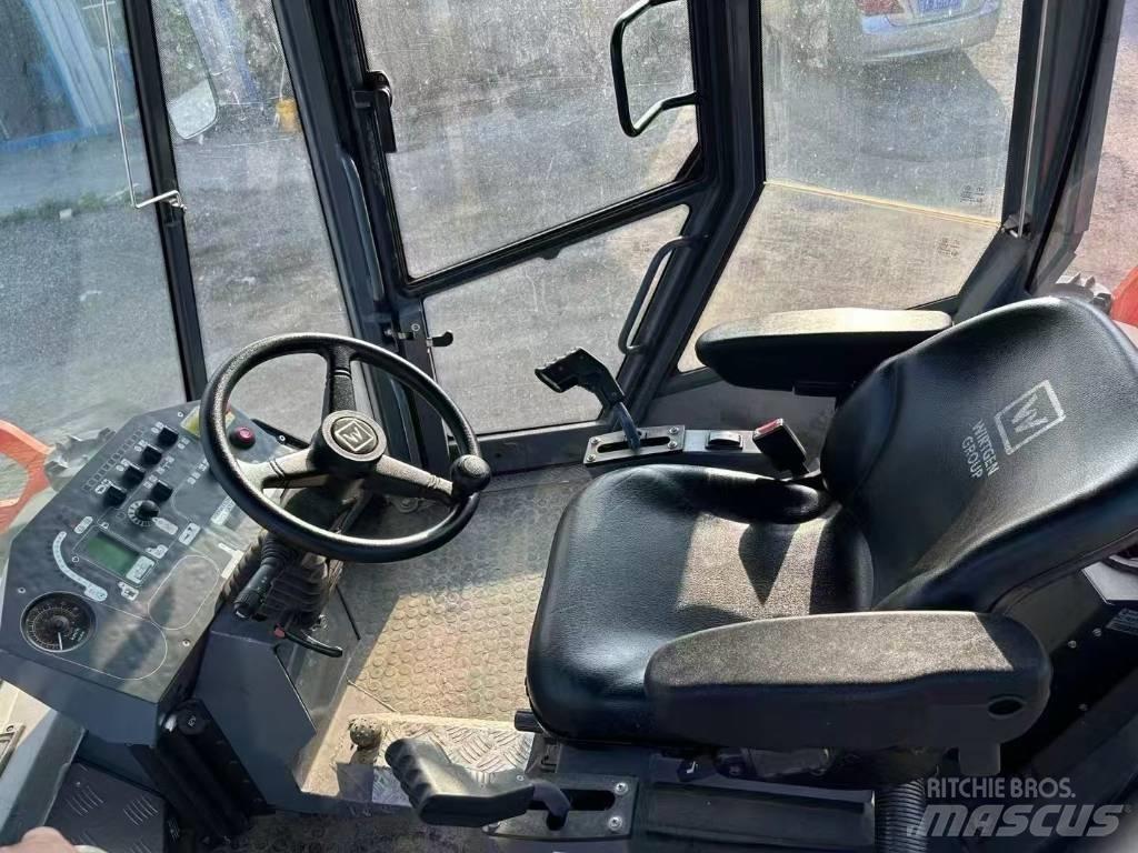 Bobcat S 300 Skid steer mini nakladalci