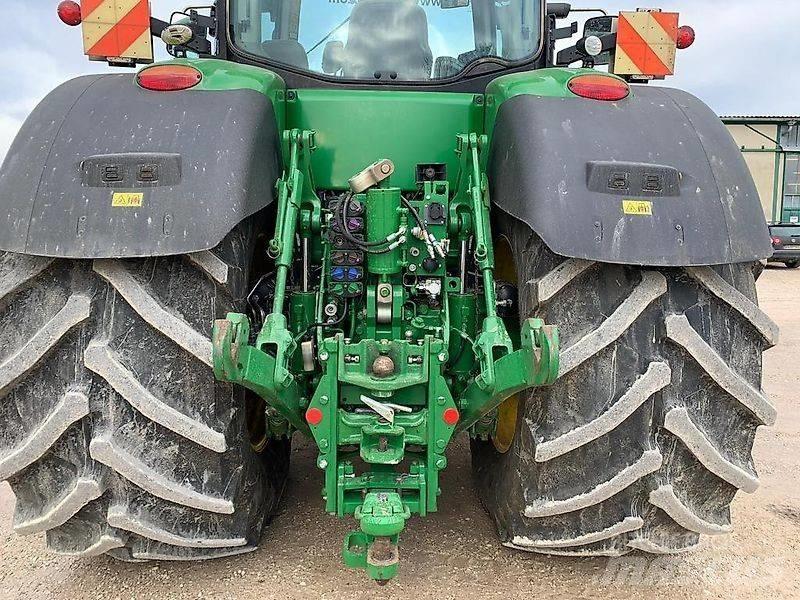 John Deere 8400R Traktorji