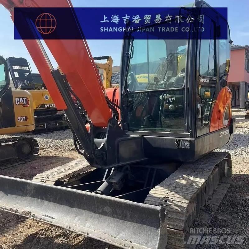Doosan DX 60 Bagri goseničarji