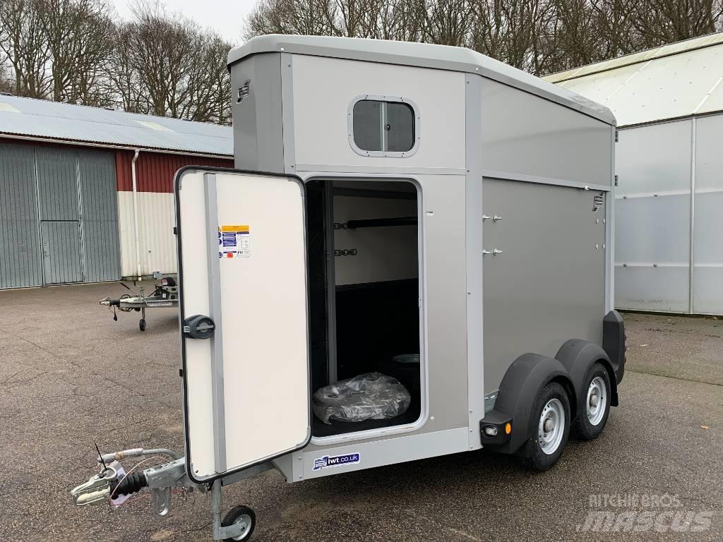 Ifor Williams HB403 Prikolice za prevoz živine