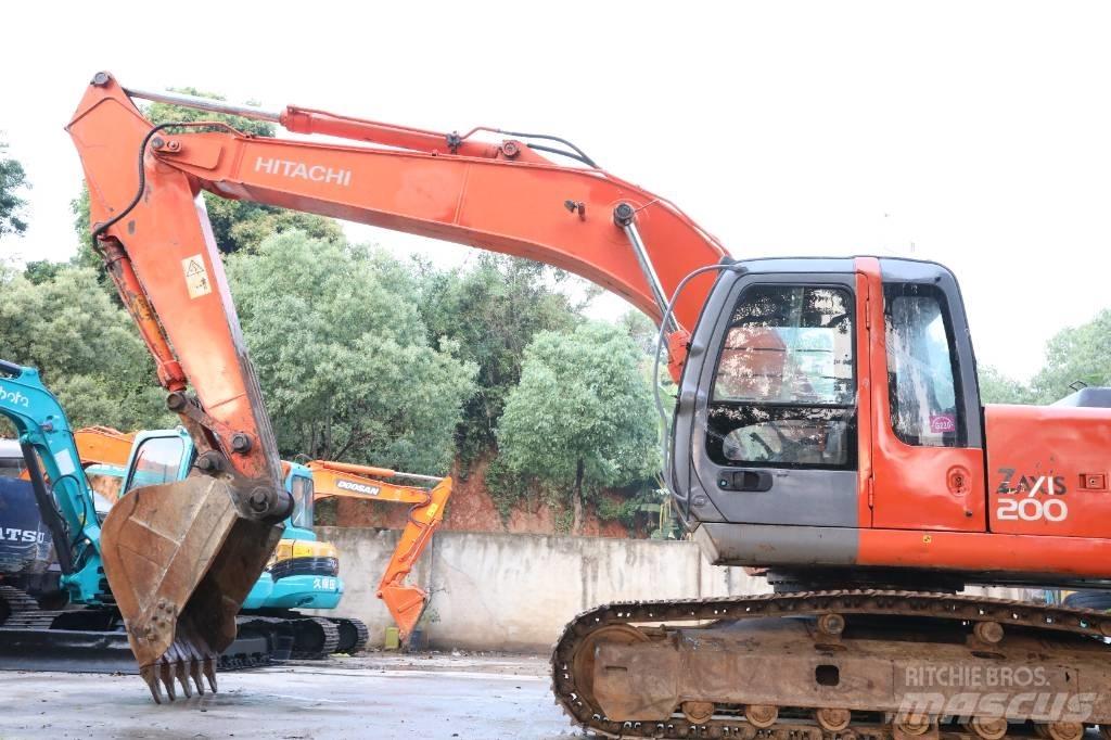 Hitachi ZX 200 LC-3 Bagri goseničarji