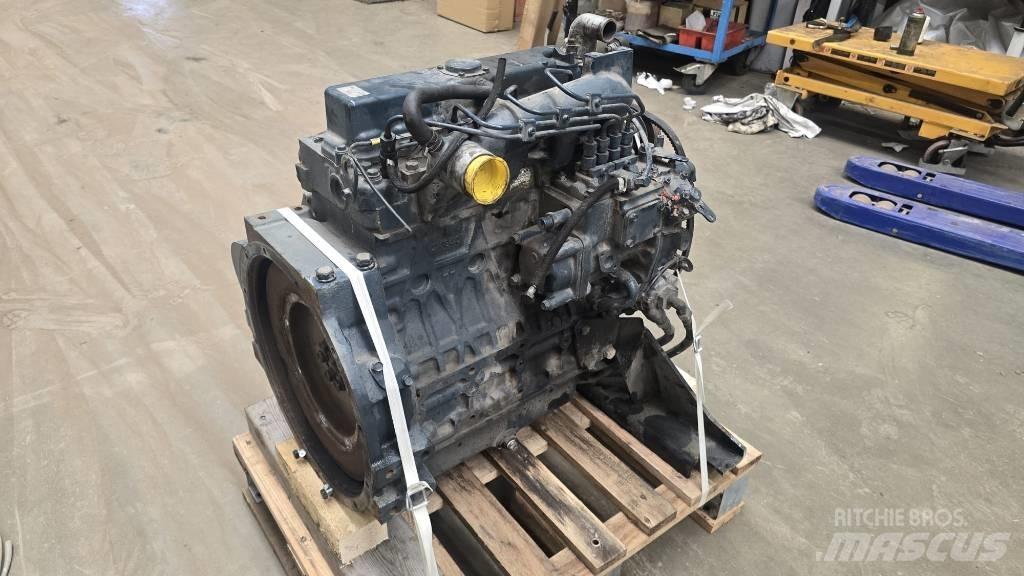 Kubota V2403 Motorji