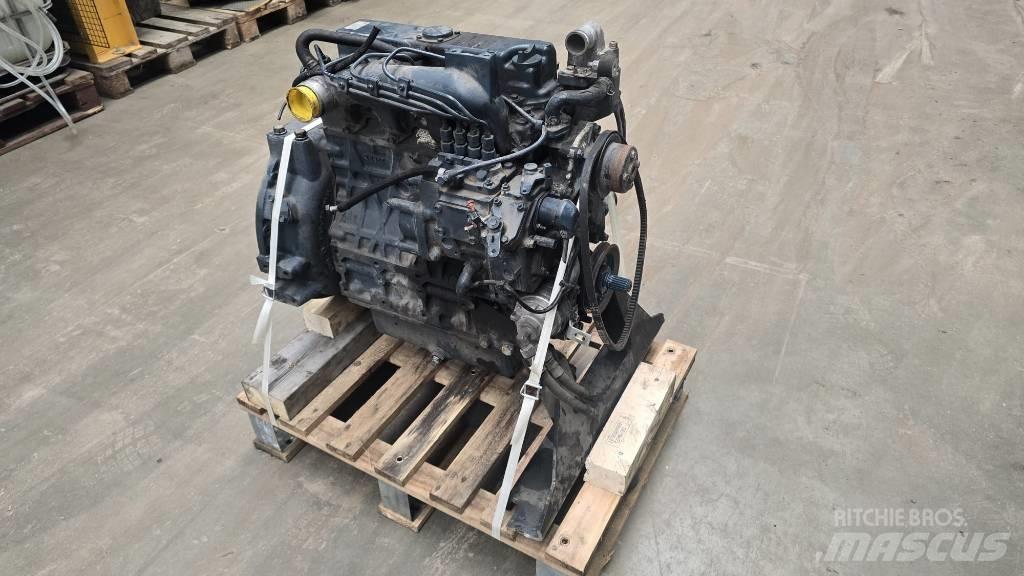 Kubota V2403 Motorji