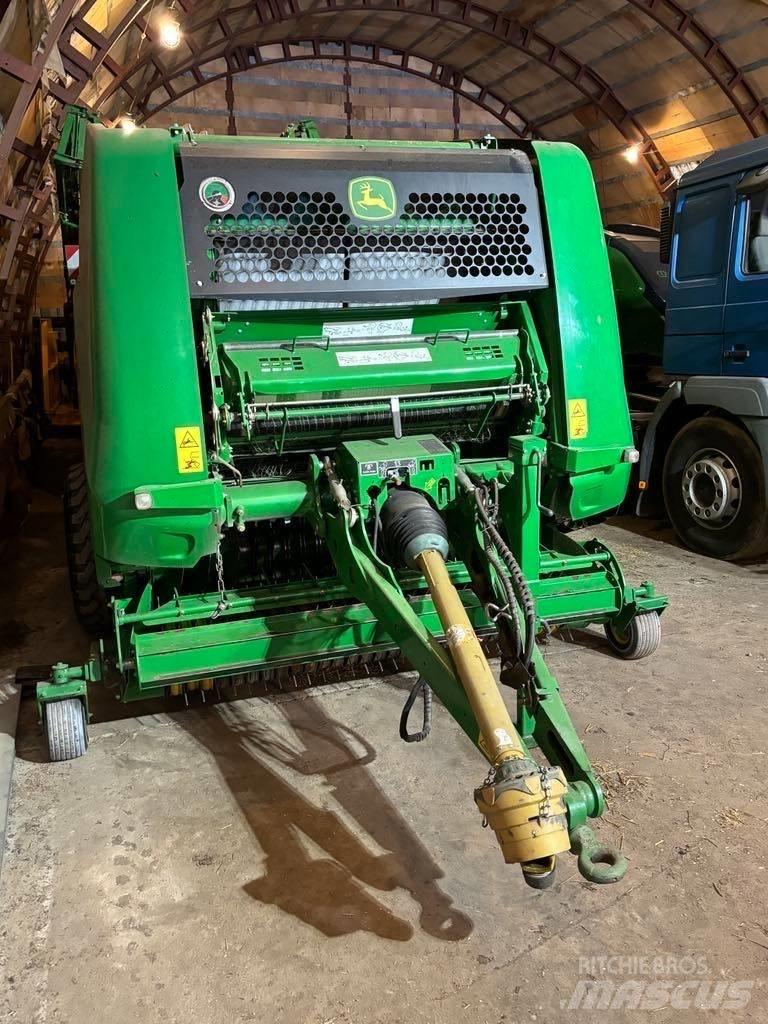 John Deere 960 Balirke (okrogle bale)
